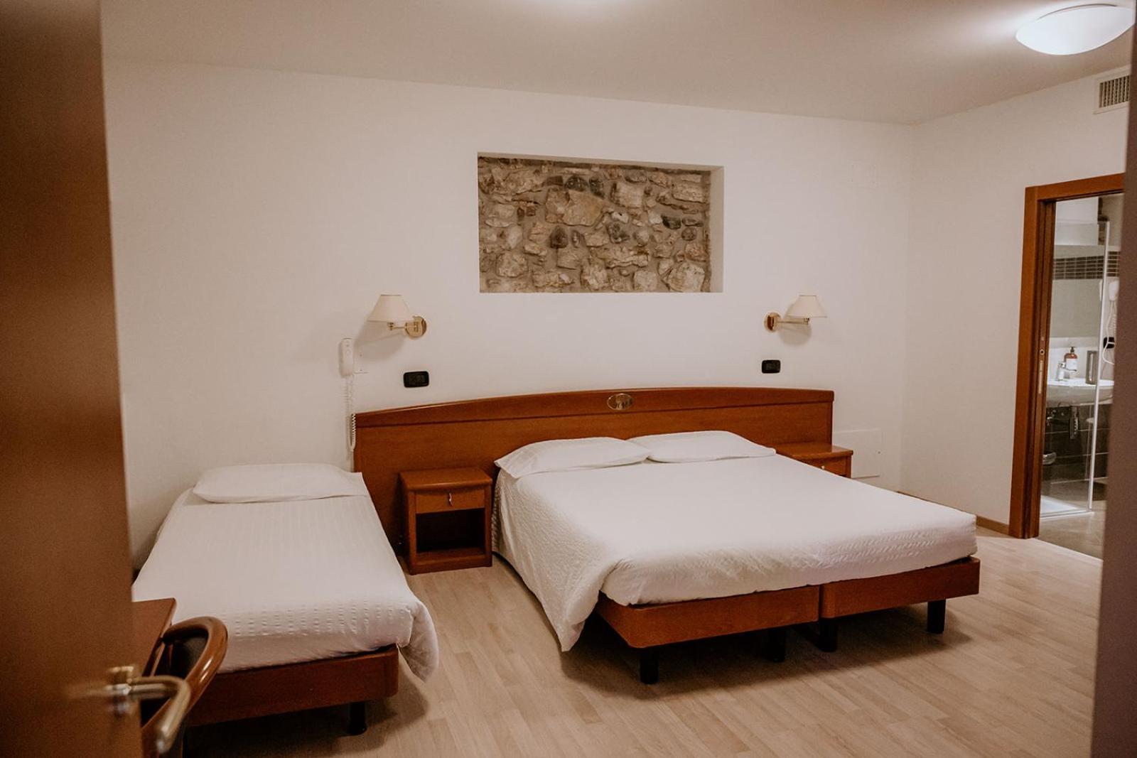 Hotel Venezia Trento Kültér fotó