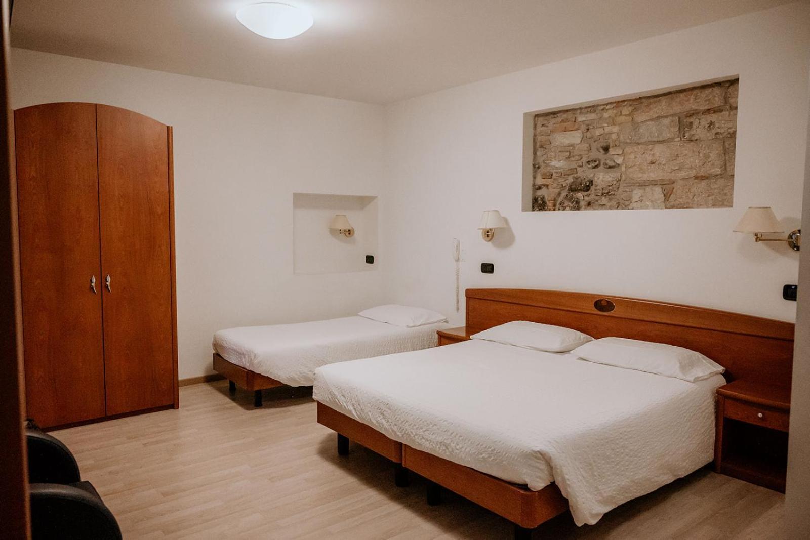 Hotel Venezia Trento Kültér fotó